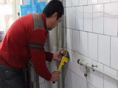 上海上门电路维修师傅电话/专业正规/收费合理