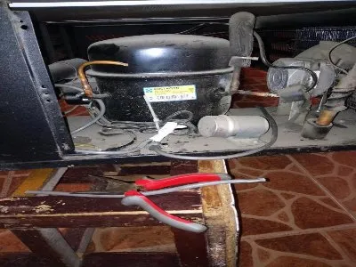 静海区志高冰箱维修服务电话--晶优维修服务中心