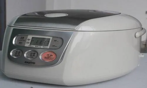 静安区奔腾电饭煲维修服务电话--本万飞服务部