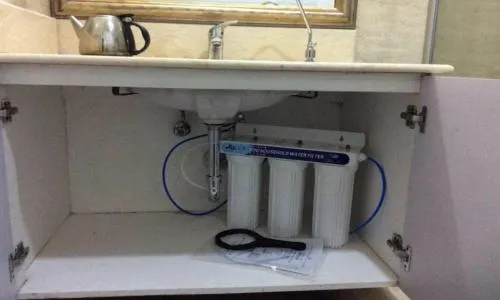 上海爱玛特净水器维修服务电话--绿欣苑服务点