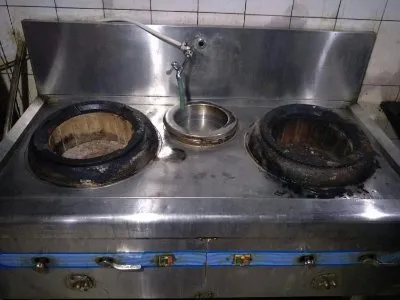 宝山区神州燃气灶维修服务电话--万合晶服务中心