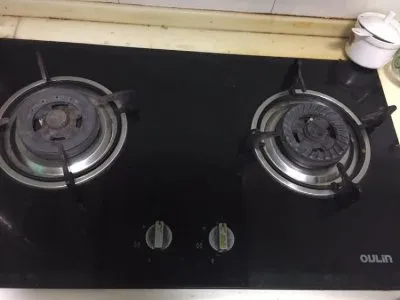 璧山区萧泰斯燃气灶维修电话(全国24小时)--百名服务点