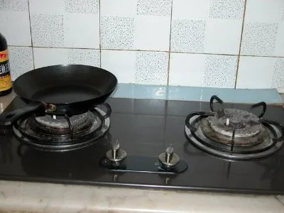 徐汇区华帝燃气灶维修电话(全国24小时)--润耀维修服务中心