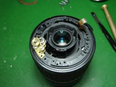 上海新东数码维修服务部