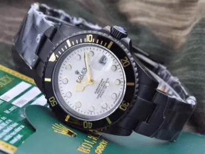 北京梵克雅宝手表维修中心电话--和美维修站