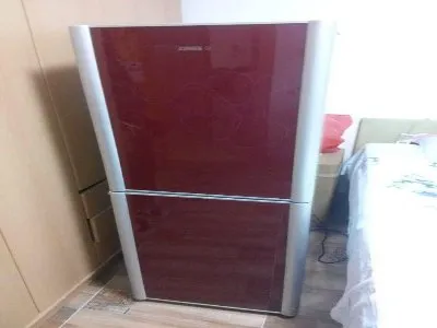 冰箱旁边有煤气灶怎么办