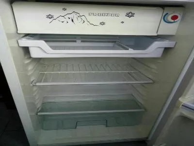 冰箱只能放在卧室怎么办