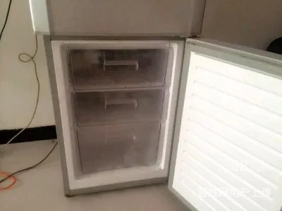 能不能用定时开关控制冰箱