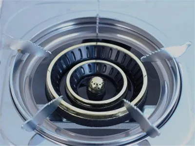 燃气灶可以打火可以用灶一热就好打火、怎么回事