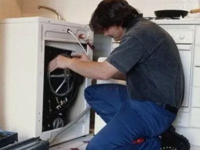 放洗衣机的地台不够宽安两个脚