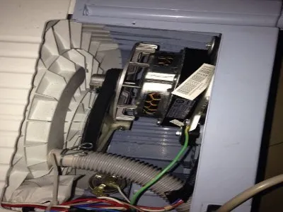 西门子滚筒洗衣机iq300脱水撞筒