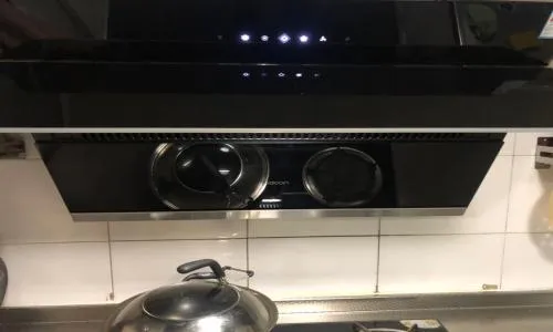 樱花侧吸油烟机玻璃面板拆卸