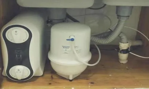 净水器净水器换芯子二百选择以后按复位为什么不响呢