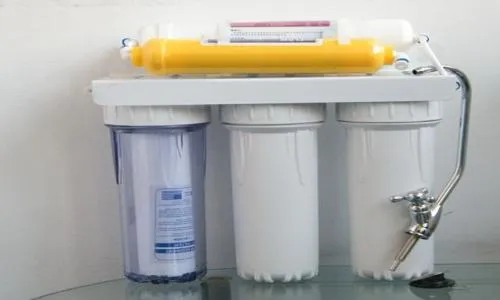 熊小夕净水器怎样红灯变白灯