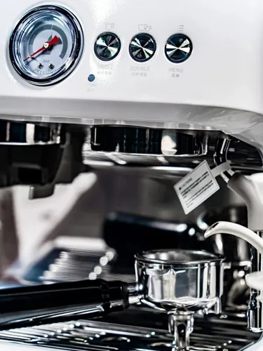 咖啡机两边红灯亮中间白灯一直闪怎么回事