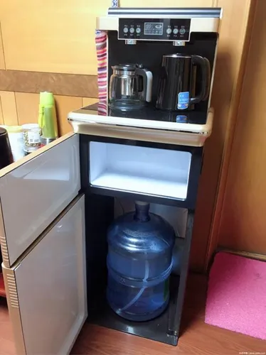 饮水机换完水后冷水不出水