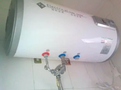 燃气热水器打开等一会儿才启动(图1)