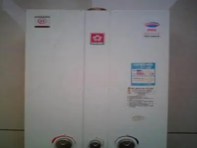 太阳板太阳能热水器插上电怎么温度越来越低(图1)