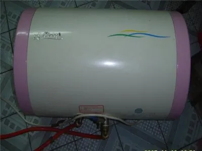 空气能热水器冬天不自动加热(图1)