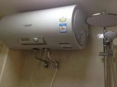 不锈钢桶简易热水器热水是红色的是不是该清理铁锈了(图1) 不锈钢桶简易热水器热水是红色的是不是该清理铁锈了(图1)