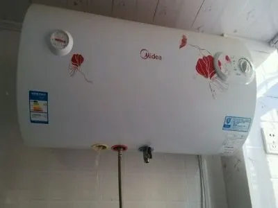 楼上开着水热水器没有开会漏水吗(图1)