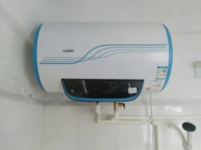 一开热水器热水就好多泥沙(图1) 一开热水器热水就好多泥沙(图1)