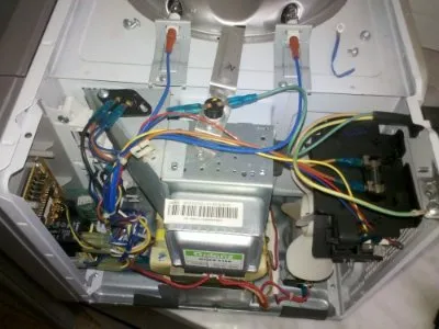 热水器加热后滴水怎么回事(图1) 热水器加热后滴水怎么回事(图1)