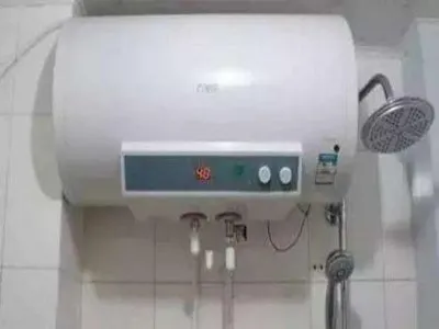 燃气热水器刮大风时不可以使用怎么办(图1) 燃气热水器刮大风时不可以使用怎么办(图1)