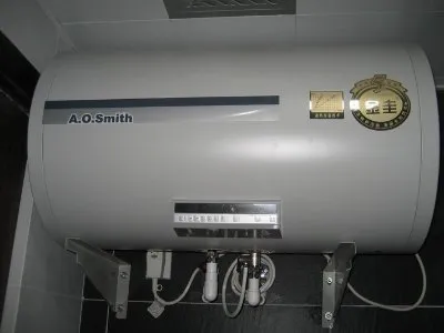 在拔电热水器插头的时候要不要先把热水器调到关再拔(图1) 在拔电热水器插头的时候要不要先把热水器调到关再拔(图1)