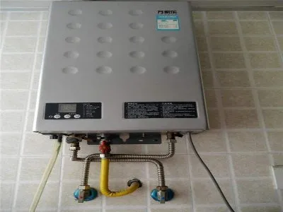 电热水器插头发烫怎么办(图1) 电热水器插头发烫怎么办(图1)