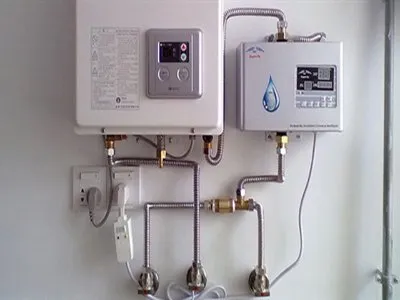 冬天嗯厨厨房的水管冻是什么原因和不插热水器有没有关系(图1) 冬天嗯厨厨房的水管冻是什么原因和不插热水器有没有关系(图1)