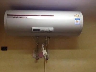 新燃气热水器在用水过程中像放炮一样是怎么回事(图1)