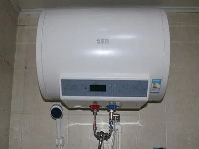 太阳能热水器冻住了怎么办(图1)