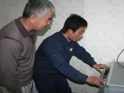 滚筒洗衣机门有划痕怎么处理(图1)