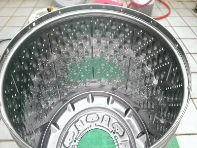 滚筒洗衣机滚筒有电正常吗(图1) 滚筒洗衣机滚筒有电正常吗(图1)