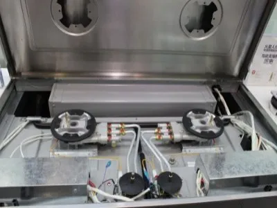 变频创维洗衣机一边放水进入底漏水(图1) 变频创维洗衣机一边放水进入底漏水(图1)