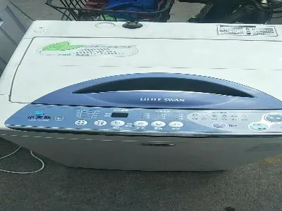 全自动洗衣机底脚不平怎么办(图1) 全自动洗衣机底脚不平怎么办(图1)