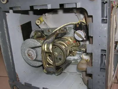 全自动洗衣机没劲是什么原因(图1) 全自动洗衣机没劲是什么原因(图1)