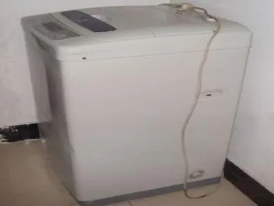 洗衣机排水拉线不回位怎么办(图1) 洗衣机排水拉线不回位怎么办(图1)