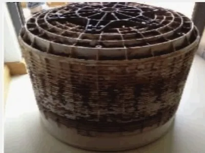 洗衣机底部的转盘是固定的吗(图1) 洗衣机底部的转盘是固定的吗(图1)