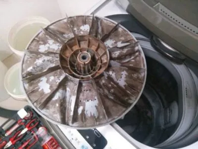 海尔洗衣机上盖阻尼轴好更换吗(图1)