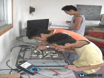 电视机刚开开时有吱吱的响声怎么办(图1)