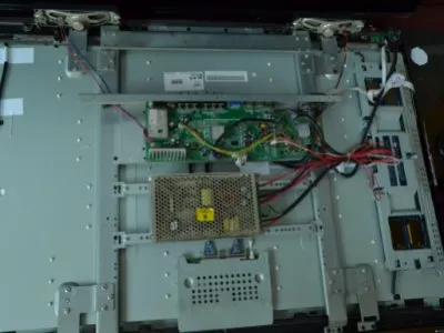 电视机创维网线接口在哪(图1)