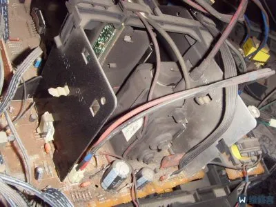 电视显示正在初始化怎么办(图1) 电视显示正在初始化怎么办(图1)