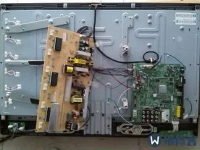 电视机放着放着就变成重影重新把插座拔了又恢复正常这是什么原因(图1)