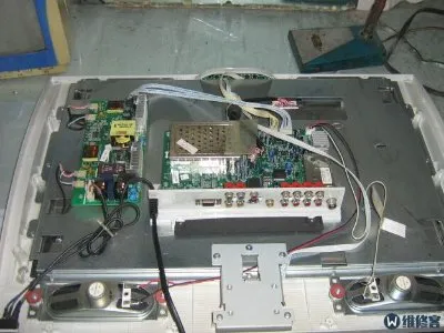 电视屏幕有抖动怎么解决(图1) 电视屏幕有抖动怎么解决(图1)