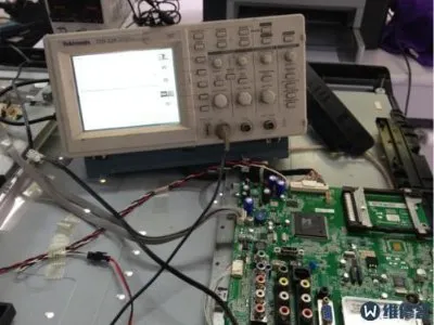 电视打不开电源灯是蓝色怎么回事(图1)