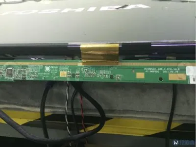 小米电视不全屏显示有黑边(图1)