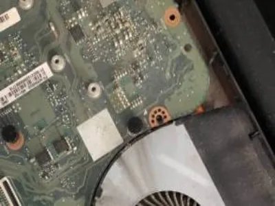 笔记本主板坏了是什么原因(图1)