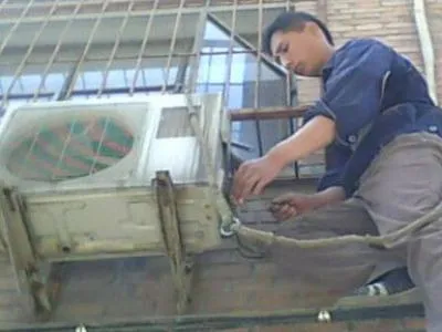 家用中央空调如何关闭主控板那台机器(图1)